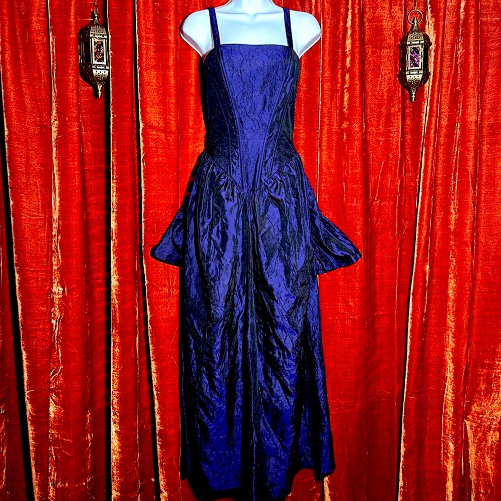 Purple princess iridescent renaissance pinup ball gown. 90’s era vintage Eternal